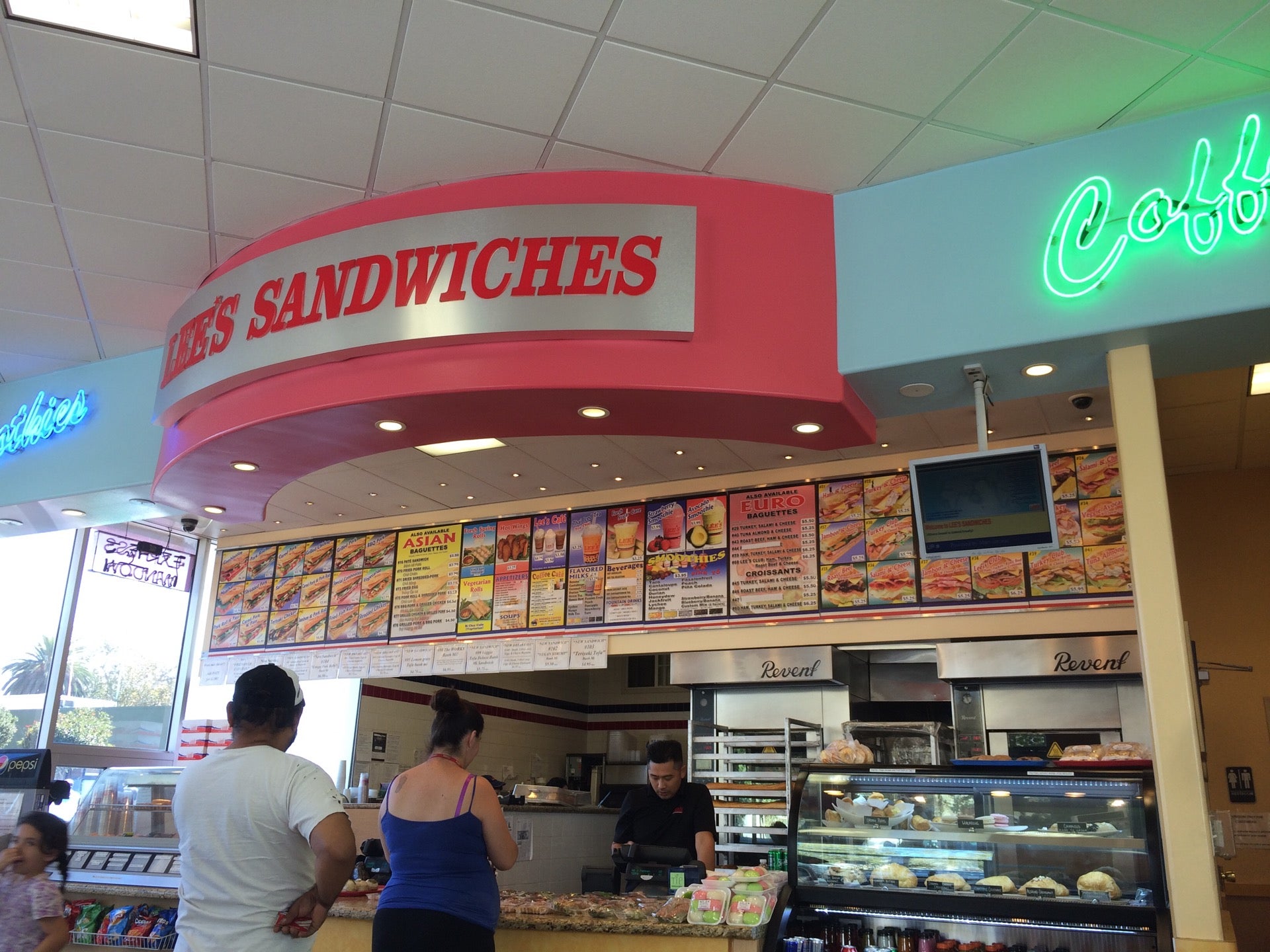Lee's Sandwiches