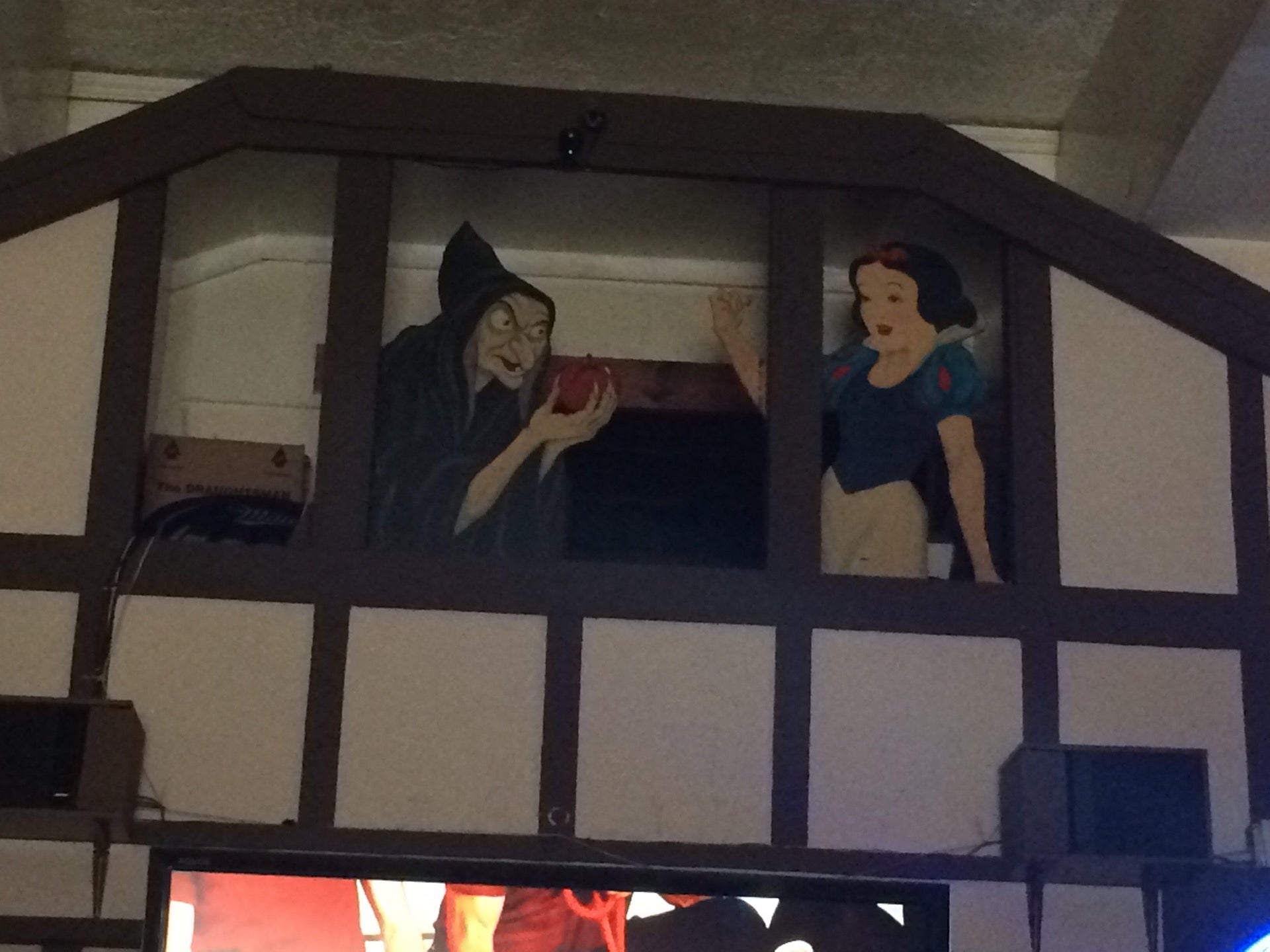 Snow White Cafe photo 3